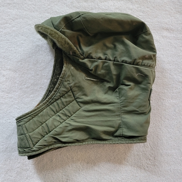 Vintage Insulating Helmet Cap - Picture 1 of 5